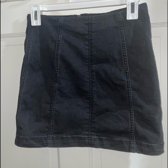 Free People black denim skirt!! - Picture 1 of 2